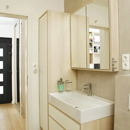 Zaza - & Style - King Bed, Modern, Parking Apartment