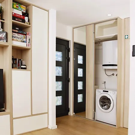 Zaza - & Style - King Bed, Modern, Parking * بريفلاكا