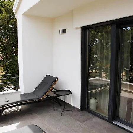 Apartment Zaza - & Style - King Bed, Modern, Parking *