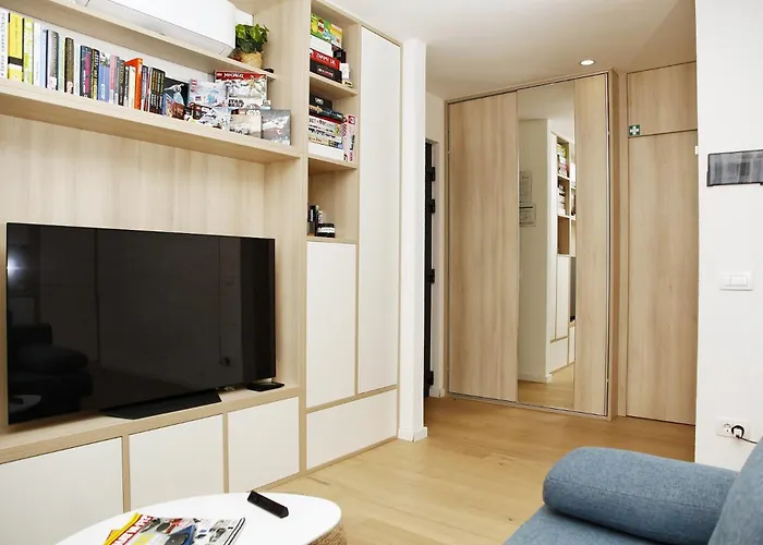 Apartment Zaza - Home&style - King Bed, Modern, Parking *