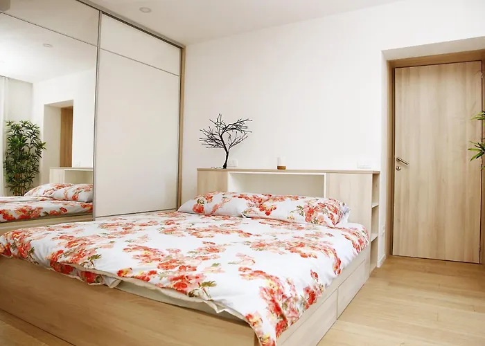 Apartamento Zaza - & Style - King Bed, Modern, Parking *
